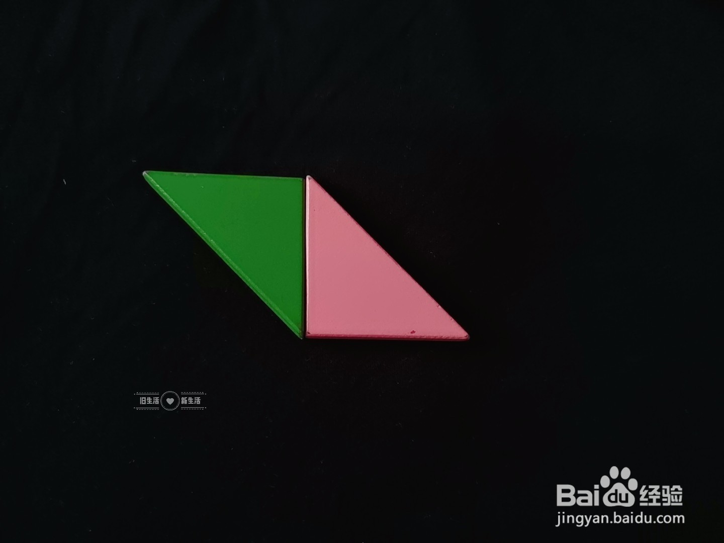 如何用七巧板拼出一辆摩托艇