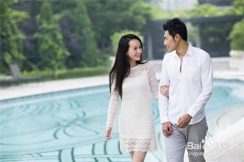 夫妻之间也要经营爱情，7个技巧让感情保鲜！