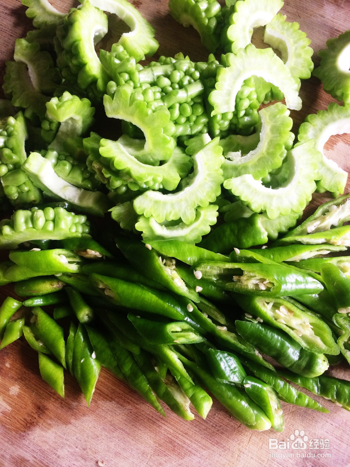 苦瓜青豆烧排骨的做法