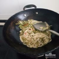 豆角炒粉条的做法