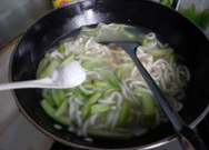 #美食#丝瓜鸡蛋乌冬面做法