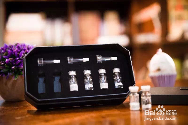 如何在秋季应对皮肤缺水?