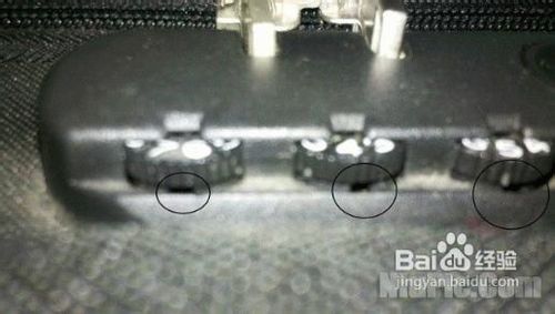 教你简单找回行李箱密码