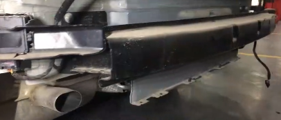 迈腾后保险杠拆卸方法