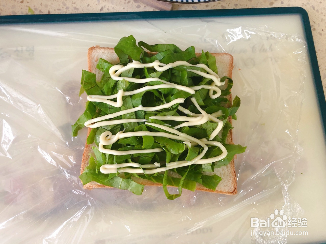 火腿鸡蛋三明治的做法