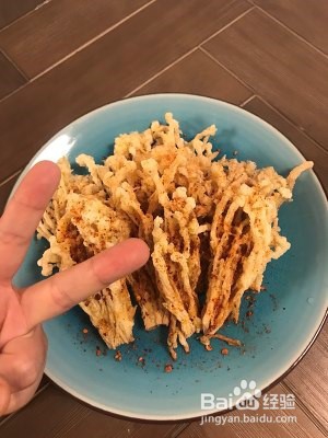 比肉还香的炸金针菇的做法来啦