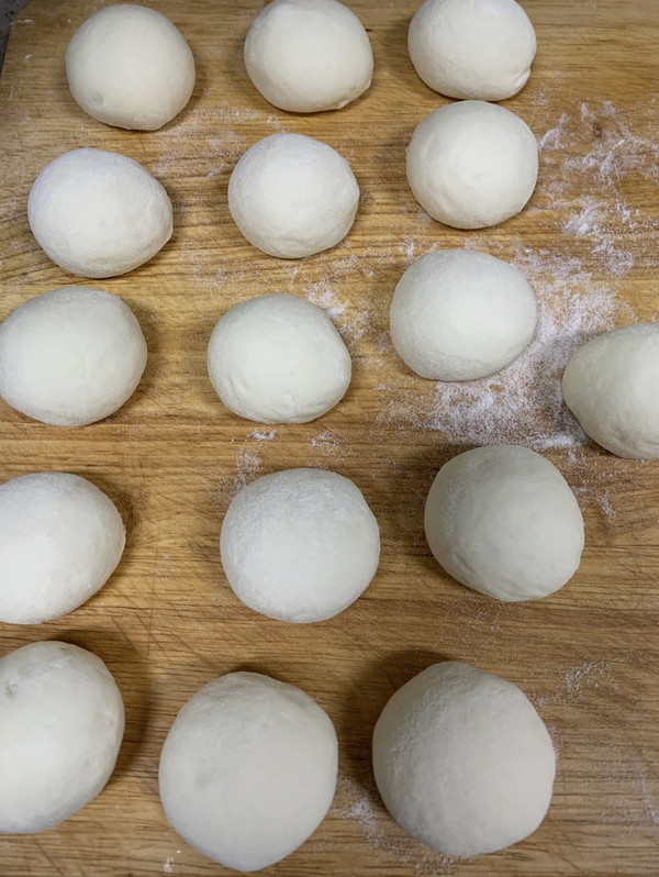 牛肉韭菜馅包子