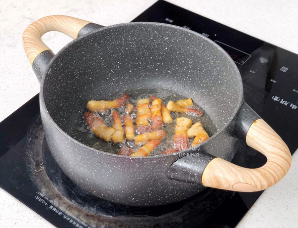 缤纷香芋煲仔饭