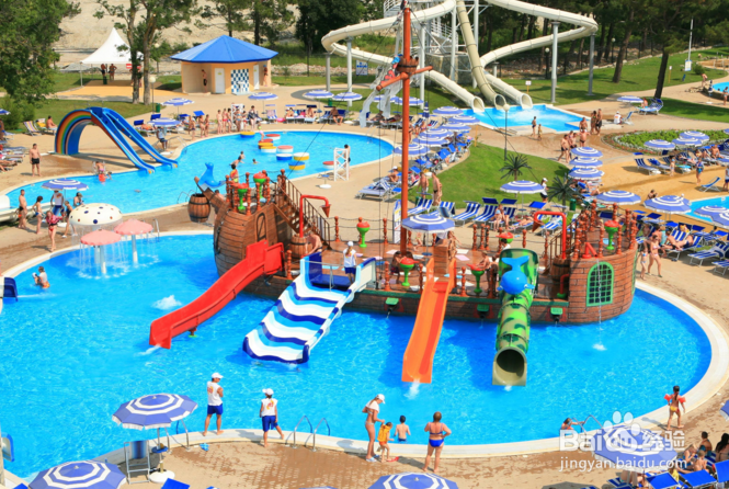 带孩子去游乐场玩要注意哪些安全事项？