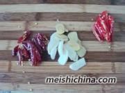 香菜爆鸡胗的制作