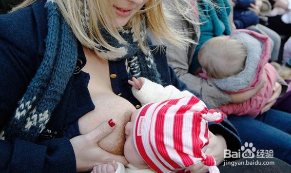 隆胸手术后还能给孩子喂奶吗?