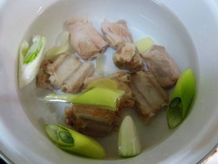 想吃羊排山药胡萝卜汤？轻轻松松就能学会