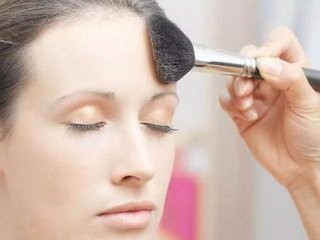 夏季容易脱妆怎么办
