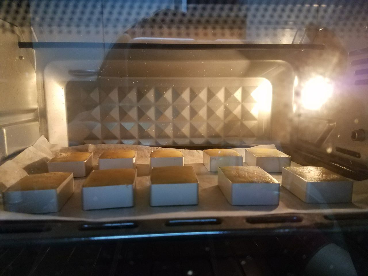 凤梨酥和菠萝酥的做法，妈妈们学会了吗？