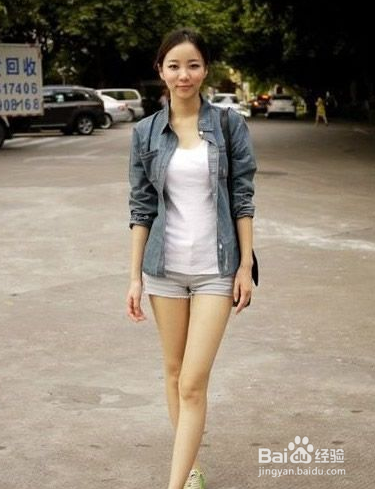 摩登大道：冬季短裤搭配 让你瞬间显瘦显身高