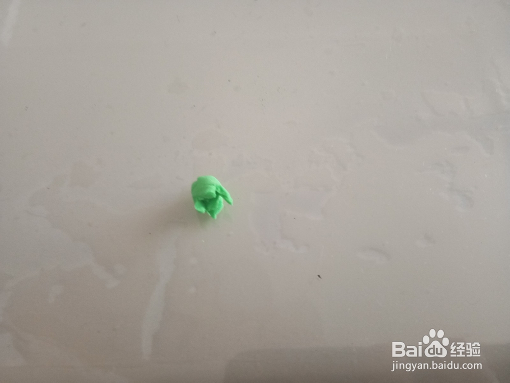 彩泥制作菠萝教程