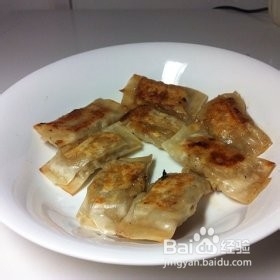 怎么做美味的茄子猪肉锅贴