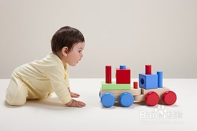 在宝宝三个月时怎么做能引导宝宝成长?