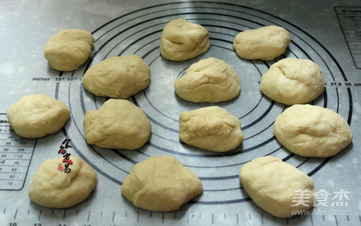 香甜柔软板栗小餐包