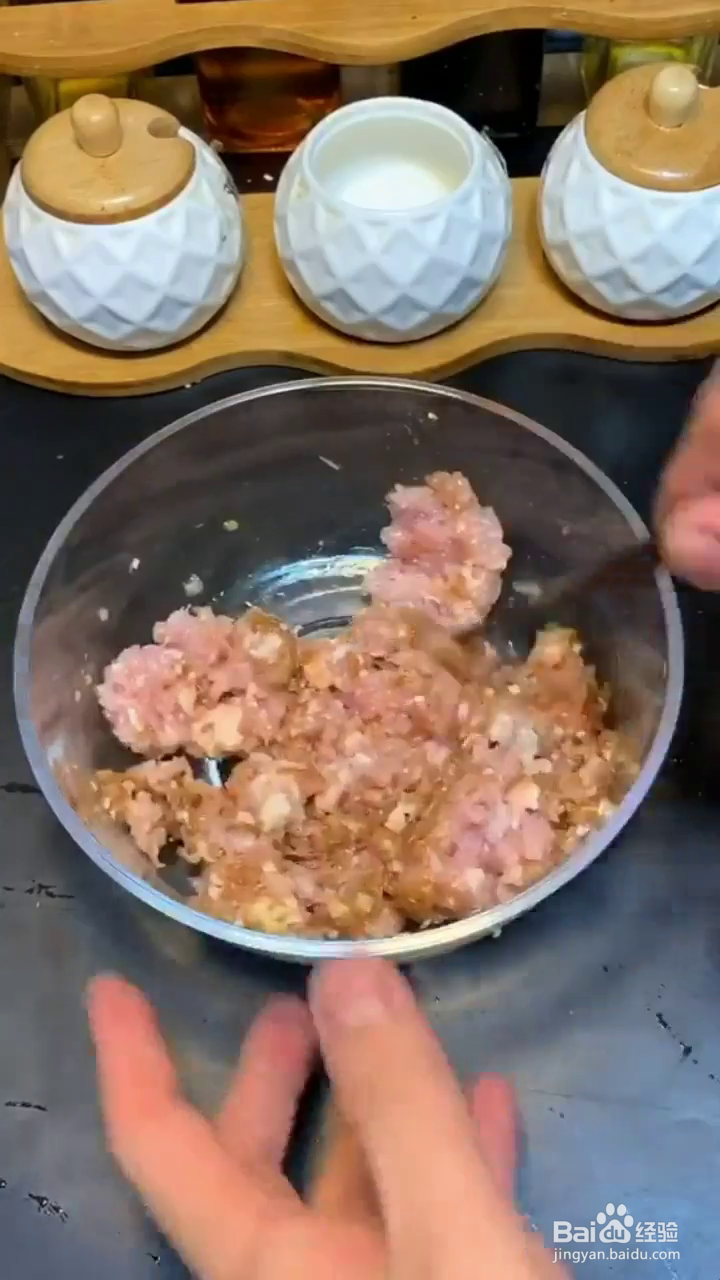 如何制作好吃的炸藕盒？