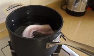 回锅肉的制作方法