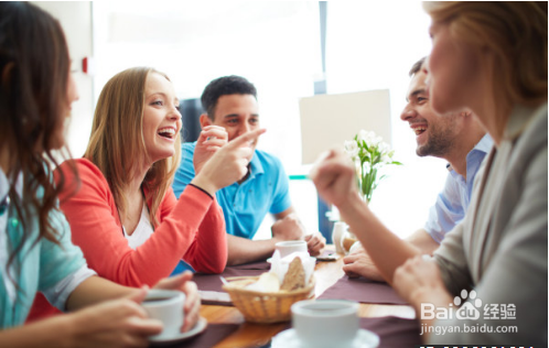 发现自己跟周围的人格格不入怎么办