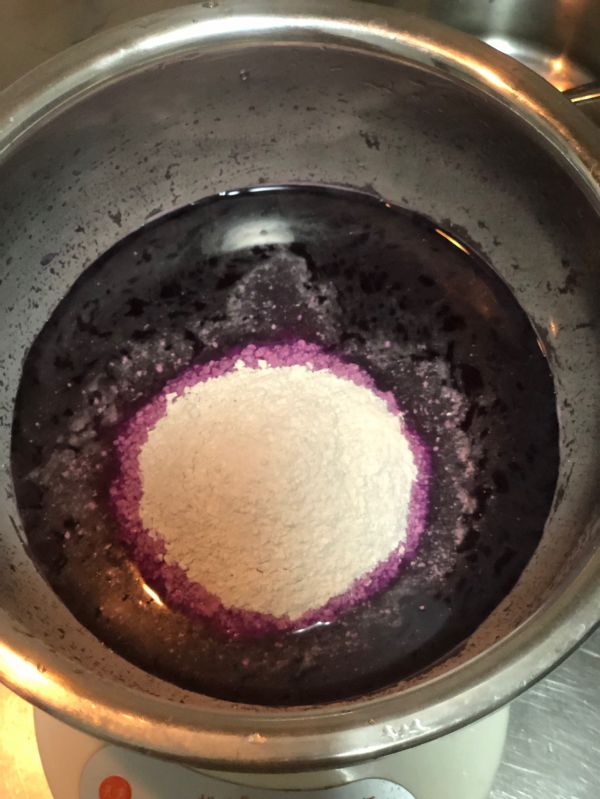 紫薯椰汁千层马蹄糕