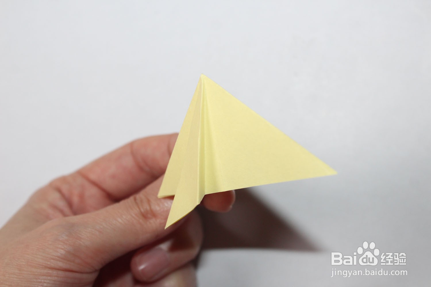 如何折叠简单的五角星