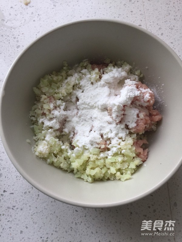 宝宝辅食-萝卜肉丸