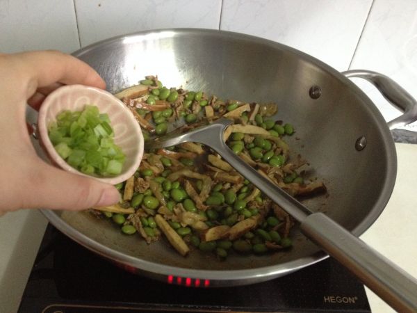 酱香榨菜肉丝毛豆