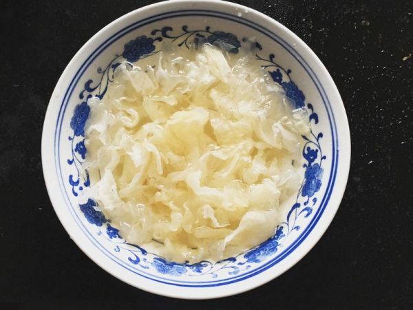 樱花木瓜银耳羹