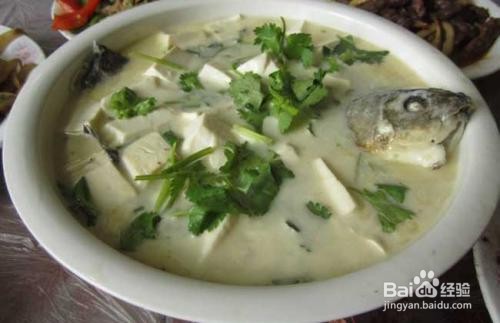 鲫鱼豆腐汤的功效