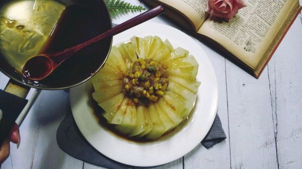 粟米肉末蒸冬瓜