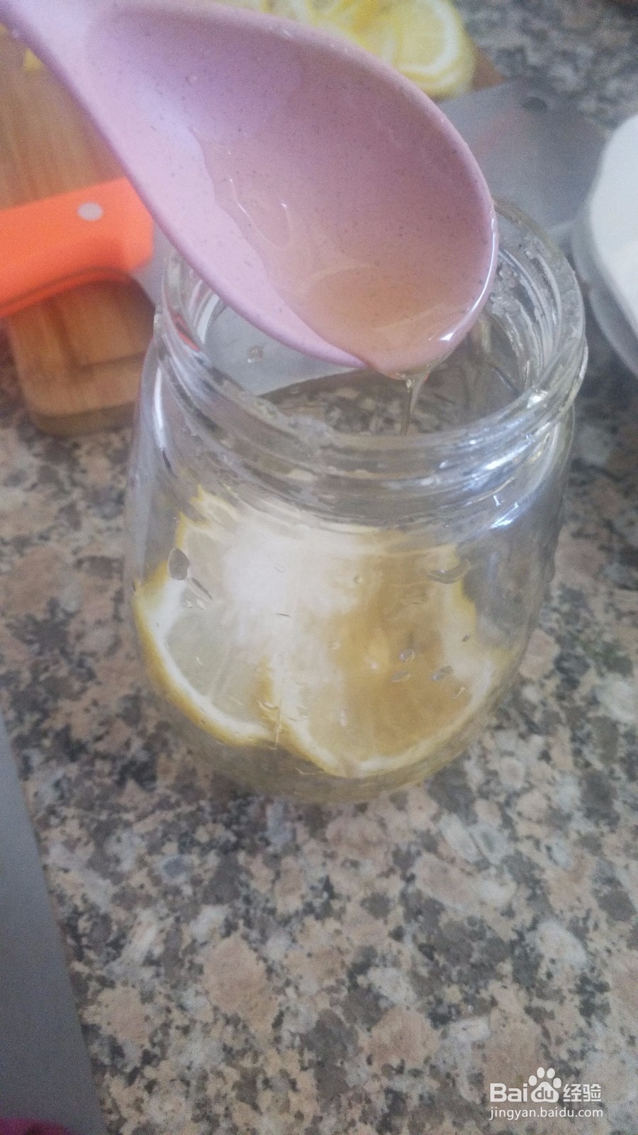 怎样制作简单解暑美味的柠檬水