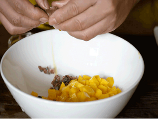 果香鳀鱼螺丝面怎么做？