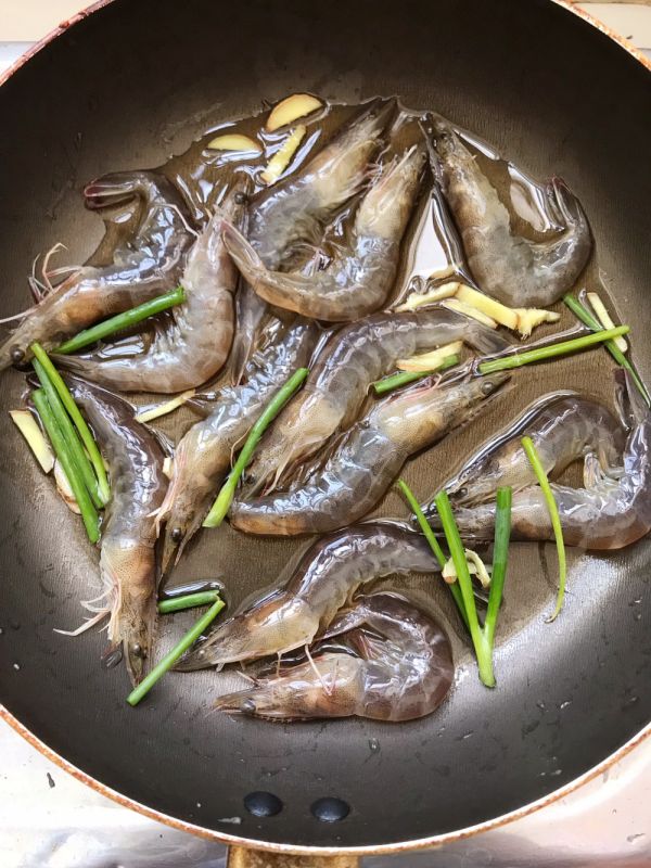 青瓜蛋皮虾仁卷饼