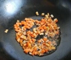 南瓜里面蒸米饭的做法