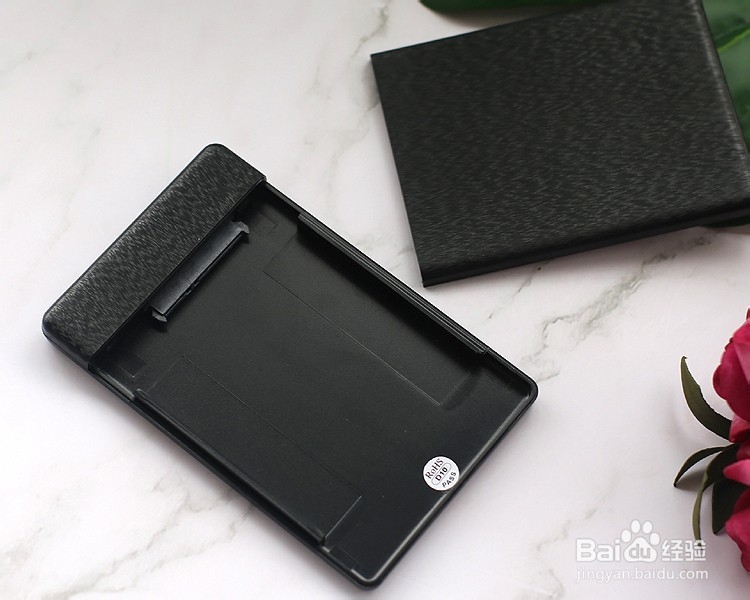 高速C插口2.5寸硬盘盒装配体验