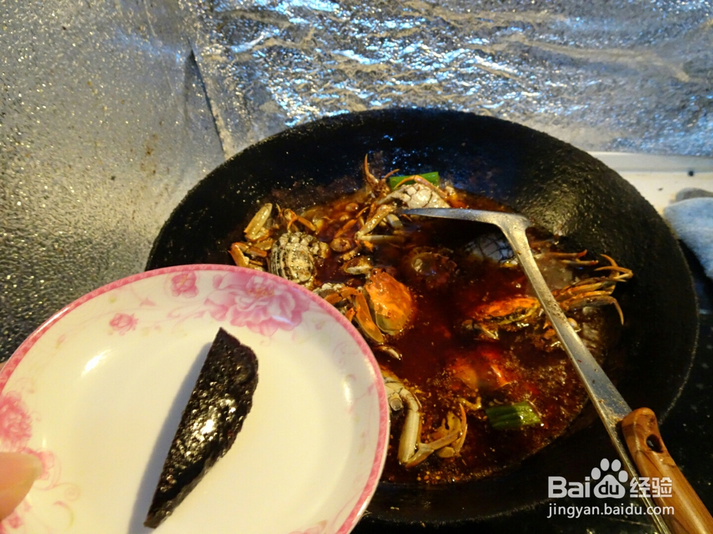 自己做辣炒螃蟹麻辣螃蟹海鲜美食
