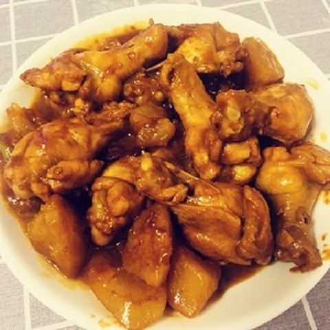 在家里怎么做鸡腿炖土豆