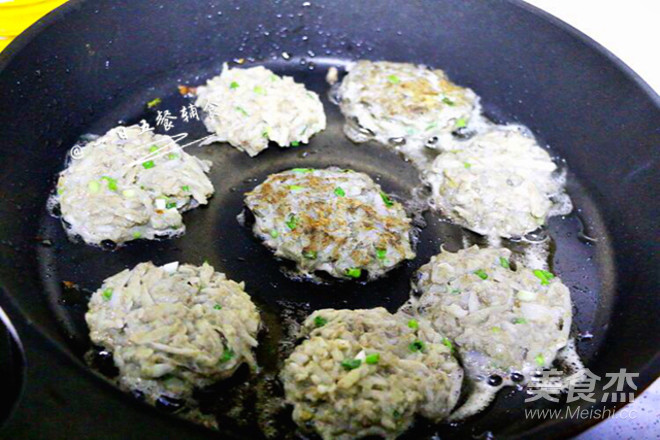 鸡肝藕饼的做法