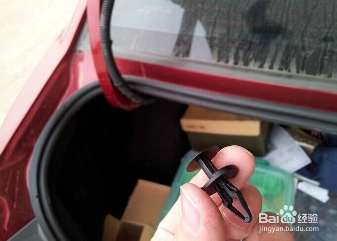 科鲁兹后备箱开关手抠失灵牌照灯不亮后更换