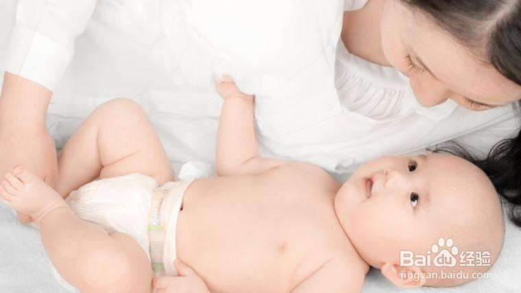 如何护理满月后的宝宝?