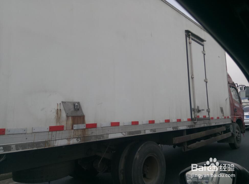 堵车时怎样安全驾驶