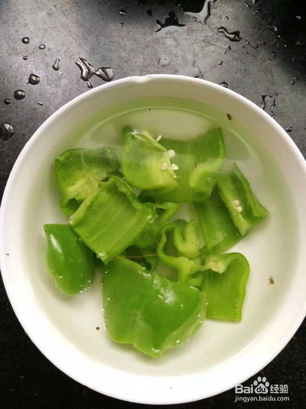 青椒凉拌折耳根