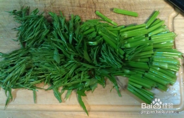 变出美味－－蛋皮肉丝炒水芹