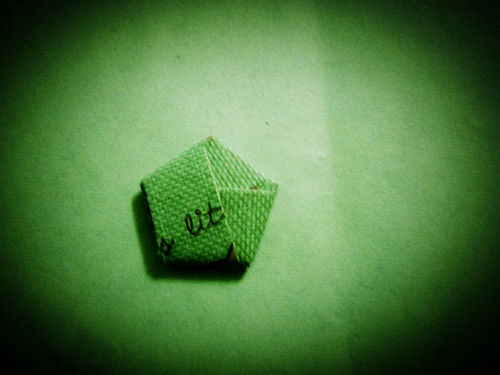 【折纸教程】怎样折幸运星