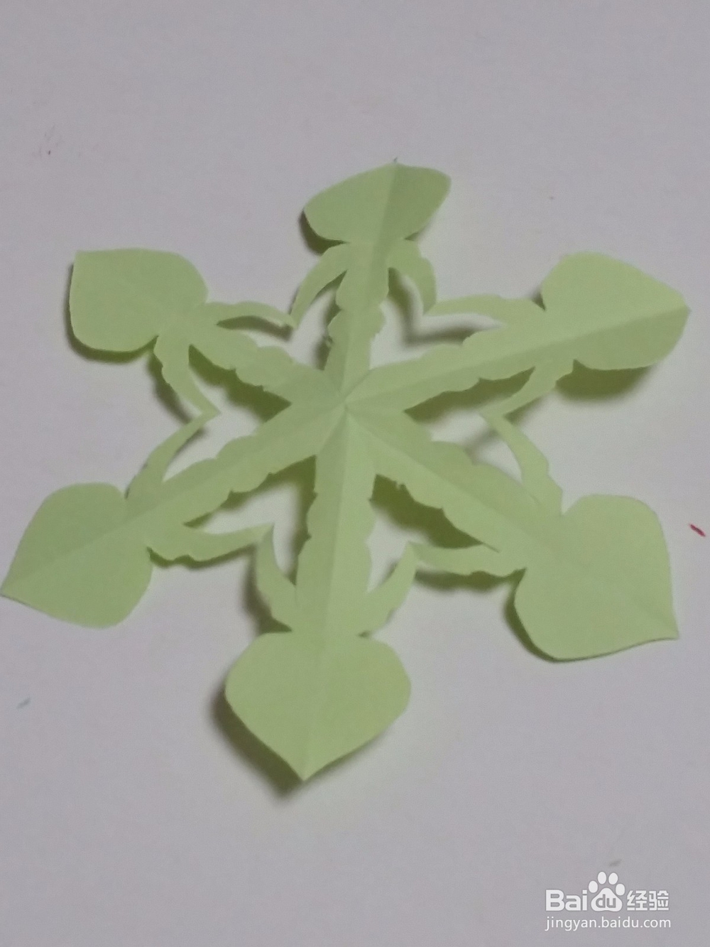 幼儿窗花剪纸之萝卜纹样窗花剪纸