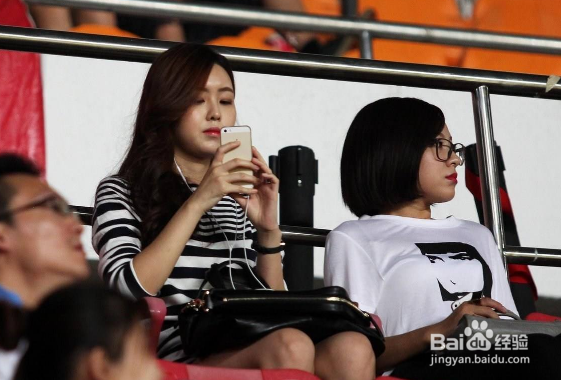 女朋友老翻看手机，男人如何维护隐私？