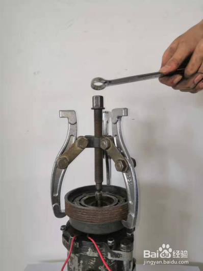 电磁离合器怎么拆装与检测?